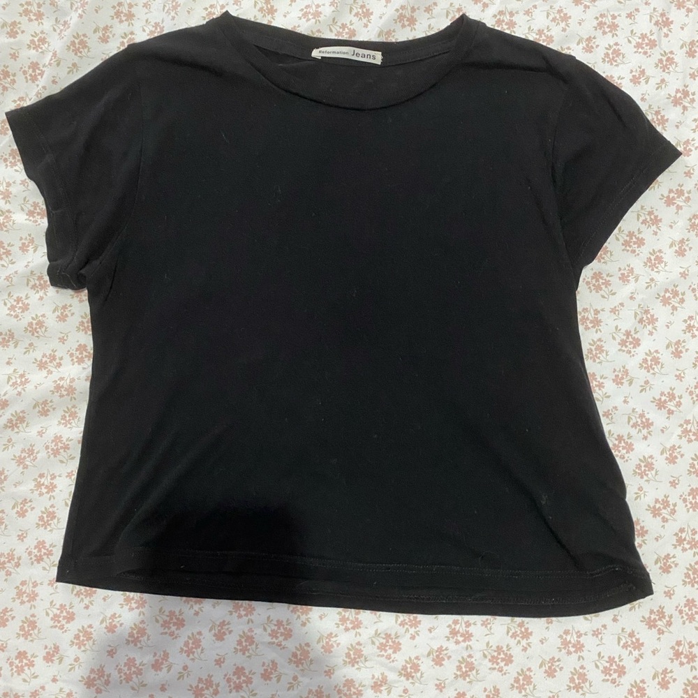 REFORMATTING JEANS crop tee